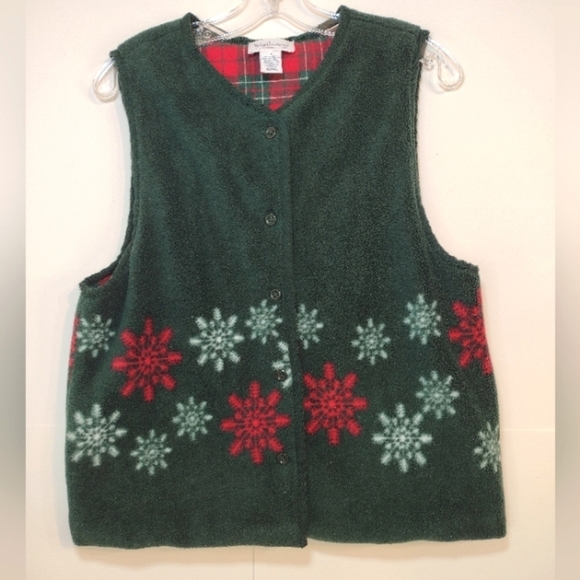 West bound set of 2. Vest and skirt green and red.  Size (S) - Picture 2 of 16